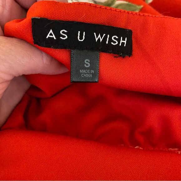 As U Wish Floral Shorts Jumper Dress Size Small - Picture 4 of 9